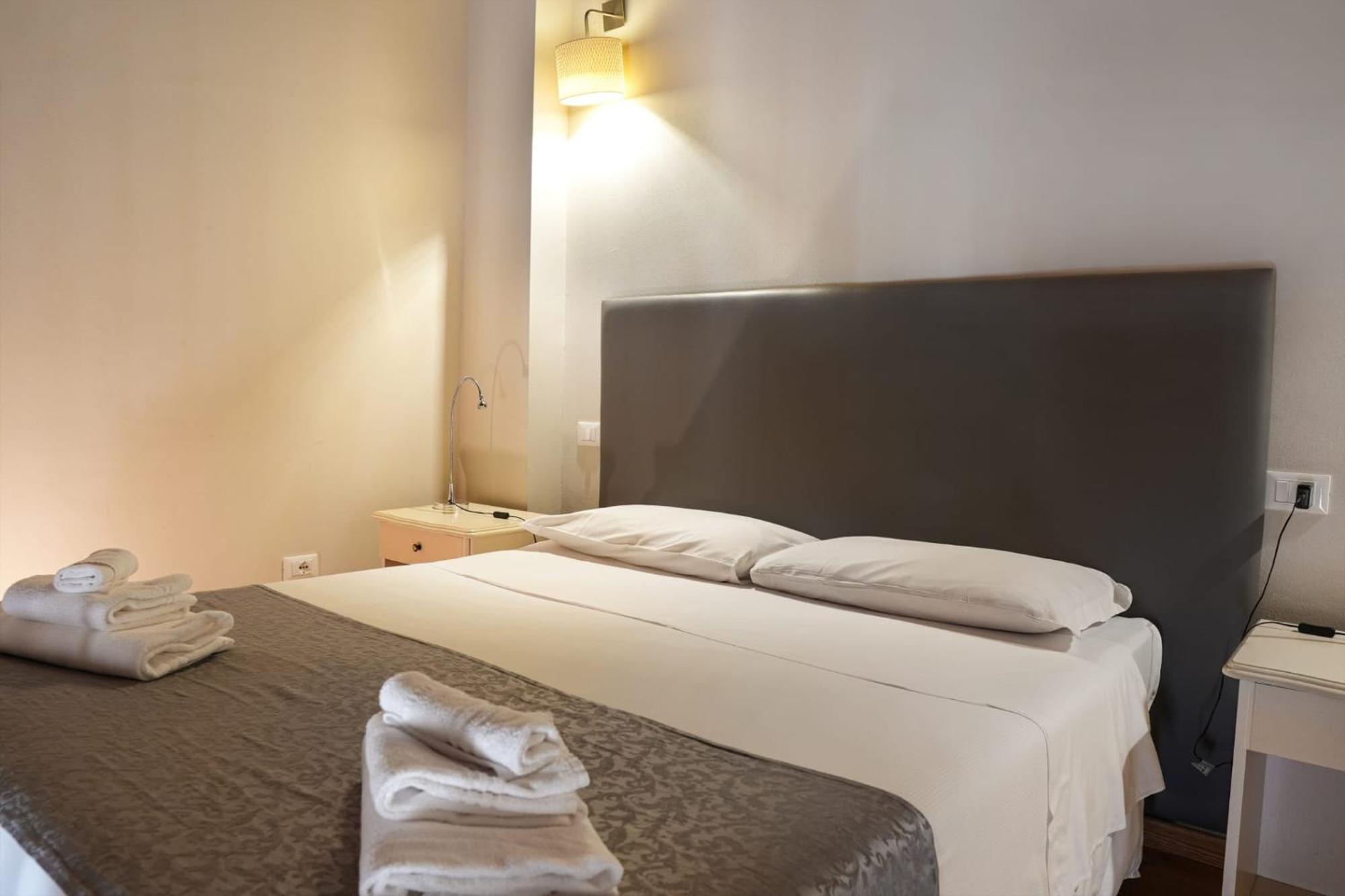 Honey Bed and breakfast 3*