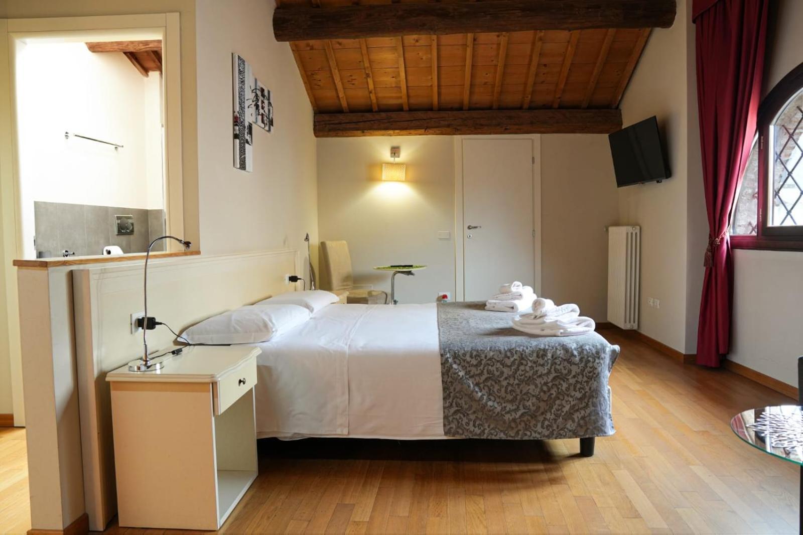 Honey 3* Ferrara